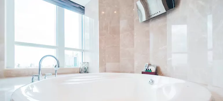 Bathroom Window Coverings in Lynn Haven, FL